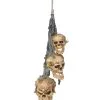 3-köpfiges Totenkopf Windspiel -Angebote Halloween Deko Store totenschaedel windspiel totenkopf windspiel mit fetzenstoff rotten skull wind chime 35968 01